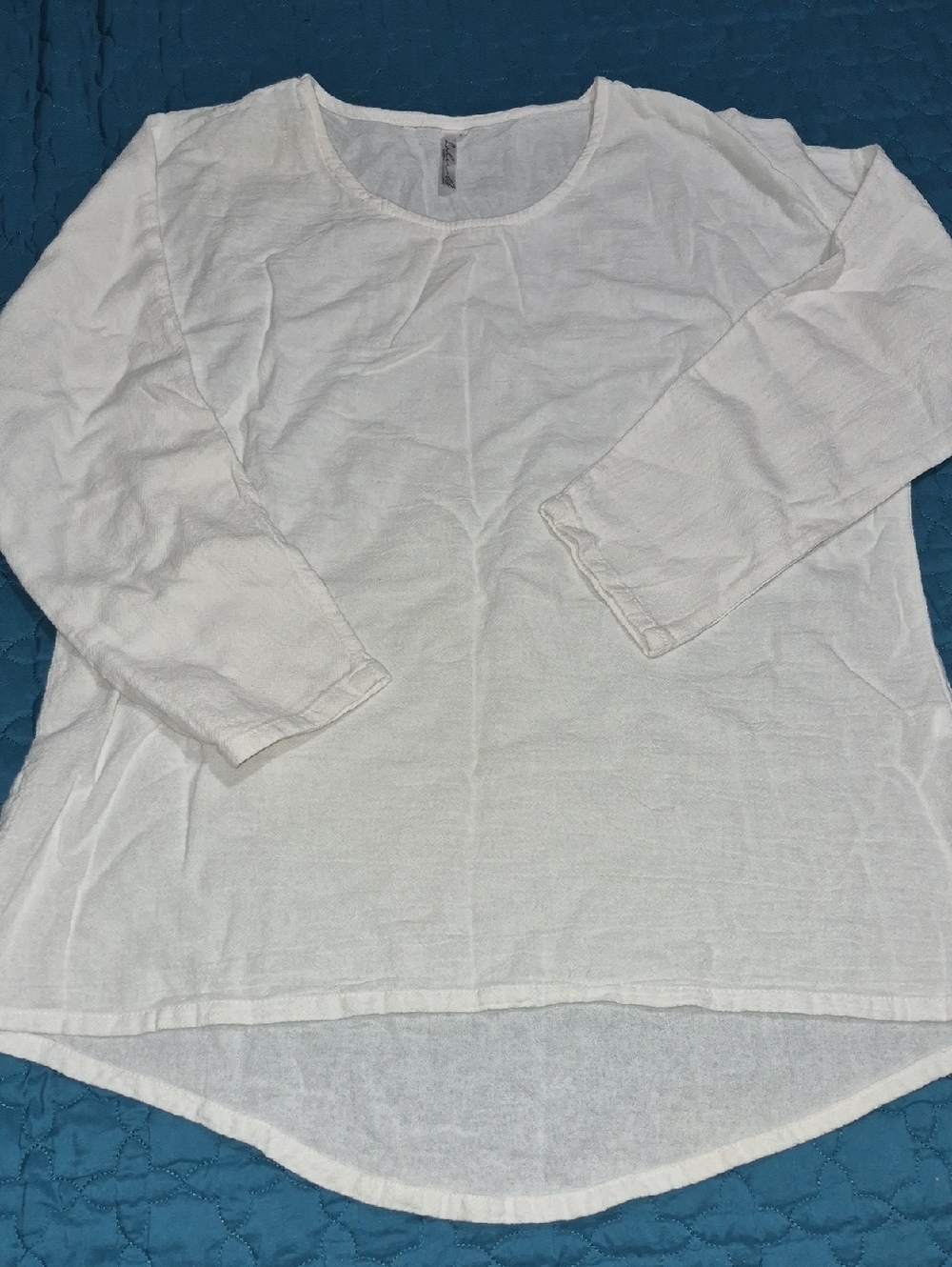 Lulu-B Women's White Long Sleeve Scoop Neck Top